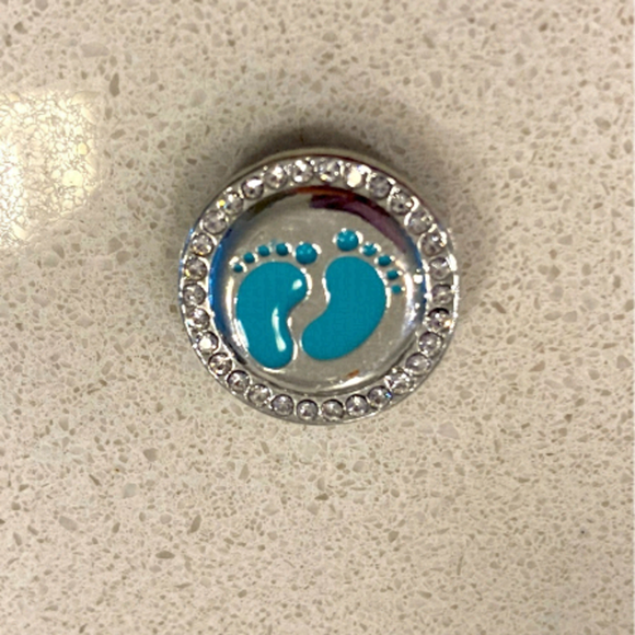 Magnolia and vine baby feet original 18mm snap for snap jewelry - Picture 1 of 1